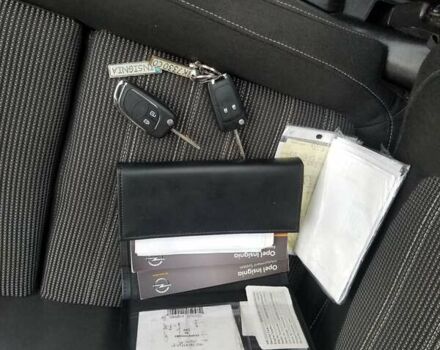 Синий Опель Инсигния, объемом двигателя 1.96 л и пробегом 376 тыс. км за 6500 $, фото 10 на Automoto.ua