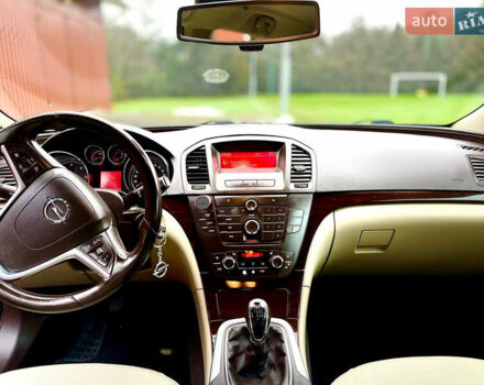 Синий Опель Инсигния, объемом двигателя 2 л и пробегом 260 тыс. км за 6800 $, фото 5 на Automoto.ua