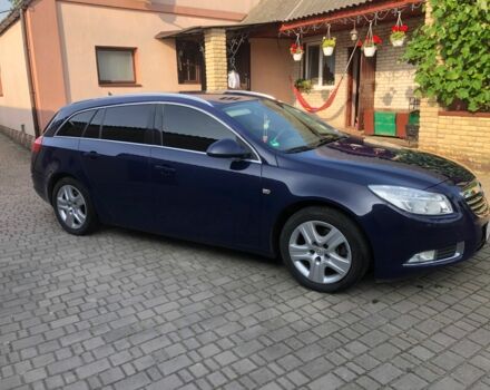 Синий Опель Инсигния, объемом двигателя 2 л и пробегом 238 тыс. км за 7200 $, фото 2 на Automoto.ua