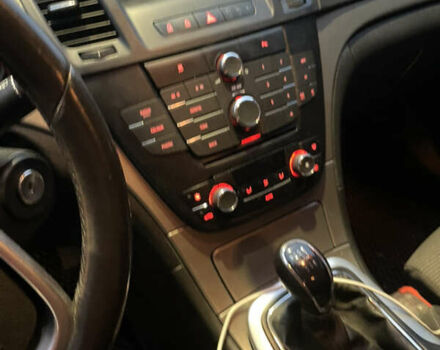 Синий Опель Инсигния, объемом двигателя 1.96 л и пробегом 337 тыс. км за 7000 $, фото 11 на Automoto.ua