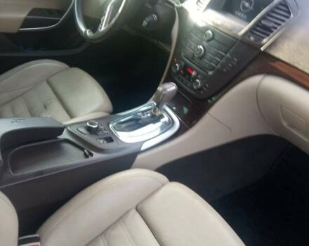 Синий Опель Инсигния, объемом двигателя 2 л и пробегом 238 тыс. км за 8800 $, фото 5 на Automoto.ua