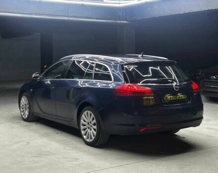 Синий Опель Инсигния, объемом двигателя 2 л и пробегом 211 тыс. км за 8800 $, фото 3 на Automoto.ua