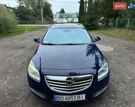 Синий Опель Инсигния, объемом двигателя 1.96 л и пробегом 264 тыс. км за 9500 $, фото 1 на Automoto.ua