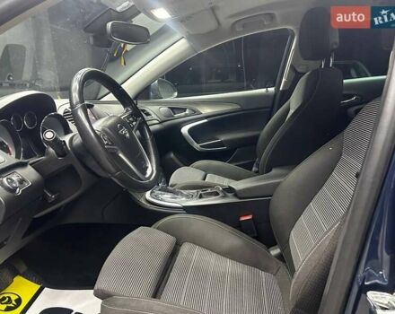 Синий Опель Инсигния, объемом двигателя 2 л и пробегом 211 тыс. км за 8800 $, фото 7 на Automoto.ua