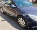 Синий Опель Инсигния, объемом двигателя 1.96 л и пробегом 305 тыс. км за 5500 $, фото 2 на Automoto.ua