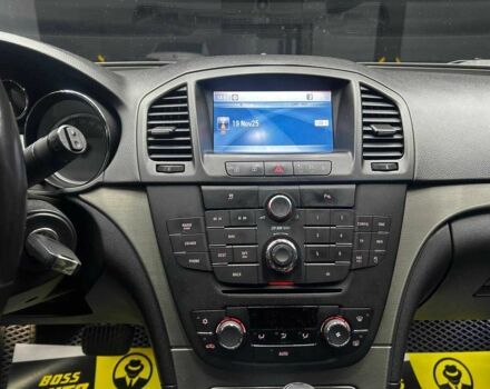 Синий Опель Инсигния, объемом двигателя 2 л и пробегом 211 тыс. км за 8800 $, фото 11 на Automoto.ua