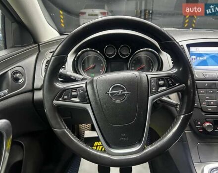 Синий Опель Инсигния, объемом двигателя 2 л и пробегом 211 тыс. км за 8800 $, фото 10 на Automoto.ua