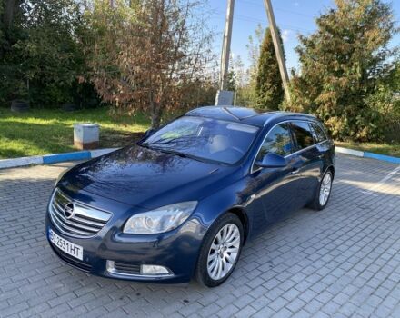 Синий Опель Инсигния, объемом двигателя 2 л и пробегом 268 тыс. км за 6250 $, фото 2 на Automoto.ua