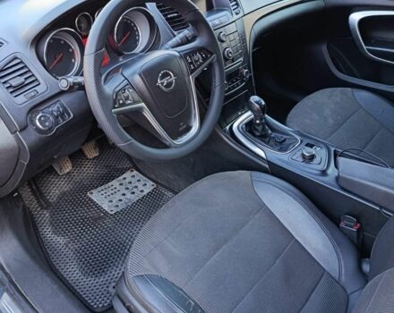 Синий Опель Инсигния, объемом двигателя 2 л и пробегом 230 тыс. км за 7300 $, фото 9 на Automoto.ua