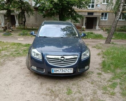 Синий Опель Инсигния, объемом двигателя 2 л и пробегом 218 тыс. км за 8800 $, фото 1 на Automoto.ua
