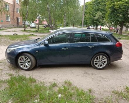 Опель Інсігнія 2012 у Коростене на Automoto.ua Синій Опель Інсігнія, об'ємом двигуна 2 л та пробігом 218 тис. км за 8800 $, фото 2 на Automoto.ua