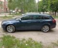Синий Опель Инсигния, объемом двигателя 2 л и пробегом 218 тыс. км за 8800 $, фото 2 на Automoto.ua