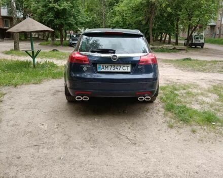 Синий Опель Инсигния, объемом двигателя 2 л и пробегом 218 тыс. км за 8800 $, фото 3 на Automoto.ua