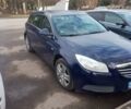 Синий Опель Инсигния, объемом двигателя 2 л и пробегом 249 тыс. км за 8600 $, фото 1 на Automoto.ua