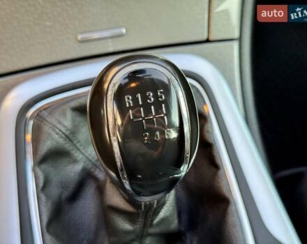 Синій Опель Інсігнія, об'ємом двигуна 2 л та пробігом 288 тис. км за 8990 $, фото 20 на Automoto.ua