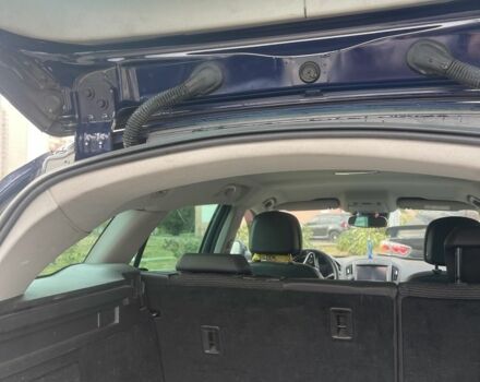 Синий Опель Инсигния, объемом двигателя 1.6 л и пробегом 260 тыс. км за 13000 $, фото 6 на Automoto.ua