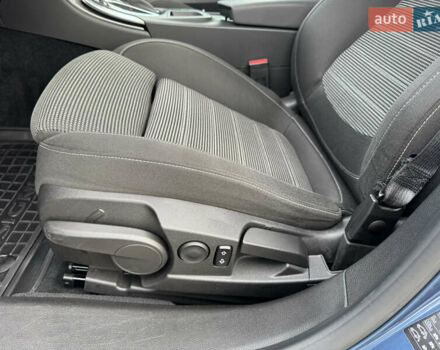 Синій Опель Інсігнія, об'ємом двигуна 1.6 л та пробігом 163 тис. км за 10700 $, фото 27 на Automoto.ua