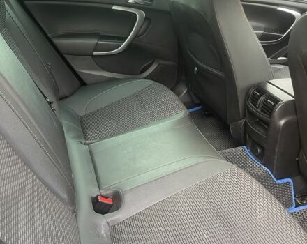 Синий Опель Инсигния, объемом двигателя 1.6 л и пробегом 260 тыс. км за 13000 $, фото 4 на Automoto.ua