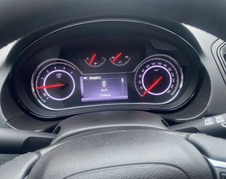 Синий Опель Инсигния, объемом двигателя 1.6 л и пробегом 210 тыс. км за 11500 $, фото 4 на Automoto.ua