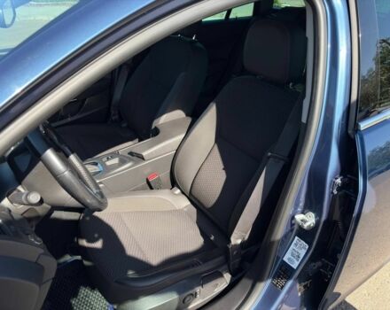 Синий Опель Инсигния, объемом двигателя 1.6 л и пробегом 197 тыс. км за 12000 $, фото 6 на Automoto.ua