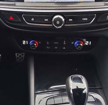 Синий Опель Инсигния, объемом двигателя 1.6 л и пробегом 285 тыс. км за 12899 $, фото 30 на Automoto.ua