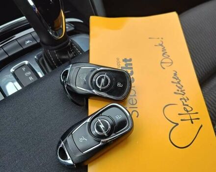 Синій Опель Інсігнія, об'ємом двигуна 1.6 л та пробігом 173 тис. км за 15700 $, фото 68 на Automoto.ua