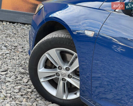 Синий Опель Инсигния, объемом двигателя 2 л и пробегом 249 тыс. км за 14999 $, фото 22 на Automoto.ua