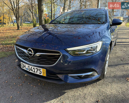 Синий Опель Инсигния, объемом двигателя 1.6 л и пробегом 156 тыс. км за 15500 $, фото 4 на Automoto.ua