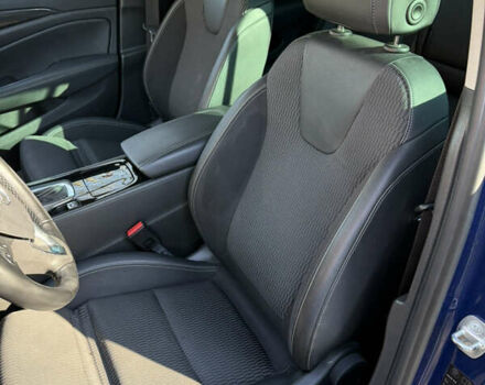 Синий Опель Инсигния, объемом двигателя 1.6 л и пробегом 156 тыс. км за 15500 $, фото 39 на Automoto.ua