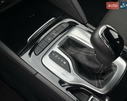 Синій Опель Інсігнія, об'ємом двигуна 1.5 л та пробігом 155 тис. км за 18321 $, фото 23 на Automoto.ua