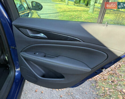 Синій Опель Інсігнія, об'ємом двигуна 1.6 л та пробігом 156 тис. км за 15500 $, фото 76 на Automoto.ua