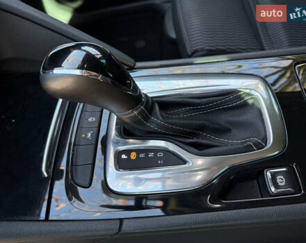 Синий Опель Инсигния, объемом двигателя 1.6 л и пробегом 156 тыс. км за 15500 $, фото 54 на Automoto.ua