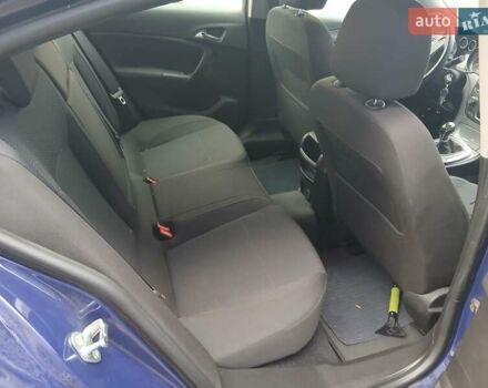 Синий Опель Инсигния, объемом двигателя 1.4 л и пробегом 79 тыс. км за 11700 $, фото 10 на Automoto.ua