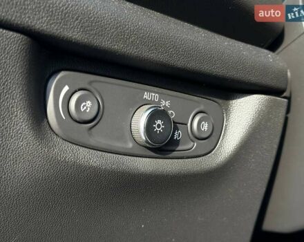 Синій Опель Інсігнія, об'ємом двигуна 1.49 л та пробігом 31 тис. км за 17000 $, фото 19 на Automoto.ua