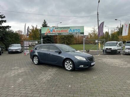 Синий Опель Инсигния, объемом двигателя 1.8 л и пробегом 202 тыс. км за 8400 $, фото 1 на Automoto.ua