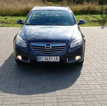 Синий Опель Инсигния, объемом двигателя 1.96 л и пробегом 253 тыс. км за 6299 $, фото 1 на Automoto.ua