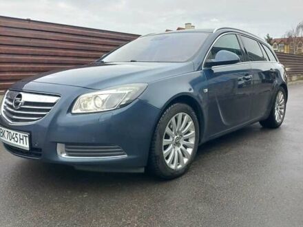 Синий Опель Инсигния, объемом двигателя 1.96 л и пробегом 278 тыс. км за 8200 $, фото 1 на Automoto.ua