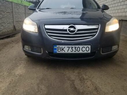 Синий Опель Инсигния, объемом двигателя 1.96 л и пробегом 376 тыс. км за 6500 $, фото 1 на Automoto.ua
