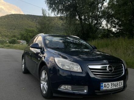 Синий Опель Инсигния, объемом двигателя 2 л и пробегом 308 тыс. км за 6400 $, фото 1 на Automoto.ua