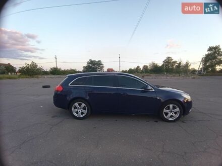 Синий Опель Инсигния, объемом двигателя 1.96 л и пробегом 324 тыс. км за 4999 $, фото 1 на Automoto.ua