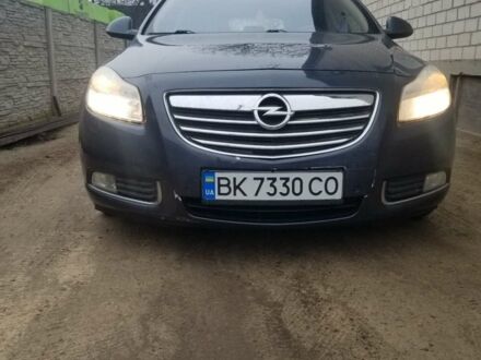 Синий Опель Инсигния, объемом двигателя 1.96 л и пробегом 376 тыс. км за 6500 $, фото 1 на Automoto.ua