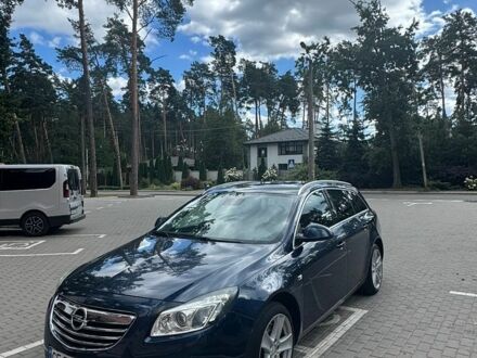Синий Опель Инсигния, объемом двигателя 2 л и пробегом 278 тыс. км за 9500 $, фото 1 на Automoto.ua