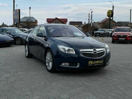Синий Опель Инсигния, объемом двигателя 2 л и пробегом 248 тыс. км за 9900 $, фото 1 на Automoto.ua