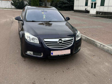 Опель Інсігнія 2012 у Новгород-Северском на Automoto.ua Синій Опель Інсігнія, об'ємом двигуна 1.96 л та пробігом 205 тис. км за 9500 $, фото 1 на Automoto.ua