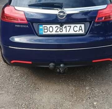 Синий Опель Инсигния, объемом двигателя 2 л и пробегом 220 тыс. км за 8000 $, фото 1 на Automoto.ua