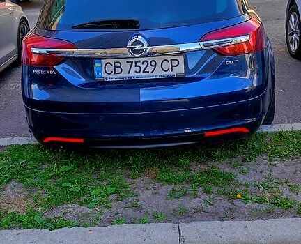Синий Опель Инсигния, объемом двигателя 2 л и пробегом 222 тыс. км за 10000 $, фото 1 на Automoto.ua
