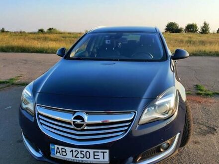 Синий Опель Инсигния, объемом двигателя 2 л и пробегом 216 тыс. км за 9500 $, фото 1 на Automoto.ua