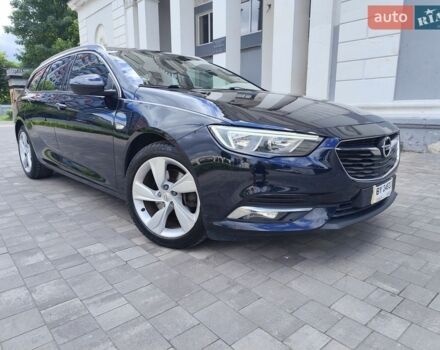 Синий Опель Инсигния, объемом двигателя 2 л и пробегом 297 тыс. км за 12199 $, фото 1 на Automoto.ua