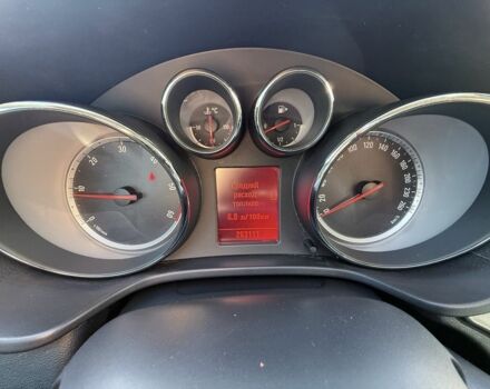 Зеленый Опель Инсигния, объемом двигателя 2 л и пробегом 280 тыс. км за 3428 $, фото 10 на Automoto.ua