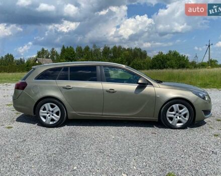 Зеленый Опель Инсигния, объемом двигателя 1.96 л и пробегом 250 тыс. км за 9700 $, фото 3 на Automoto.ua